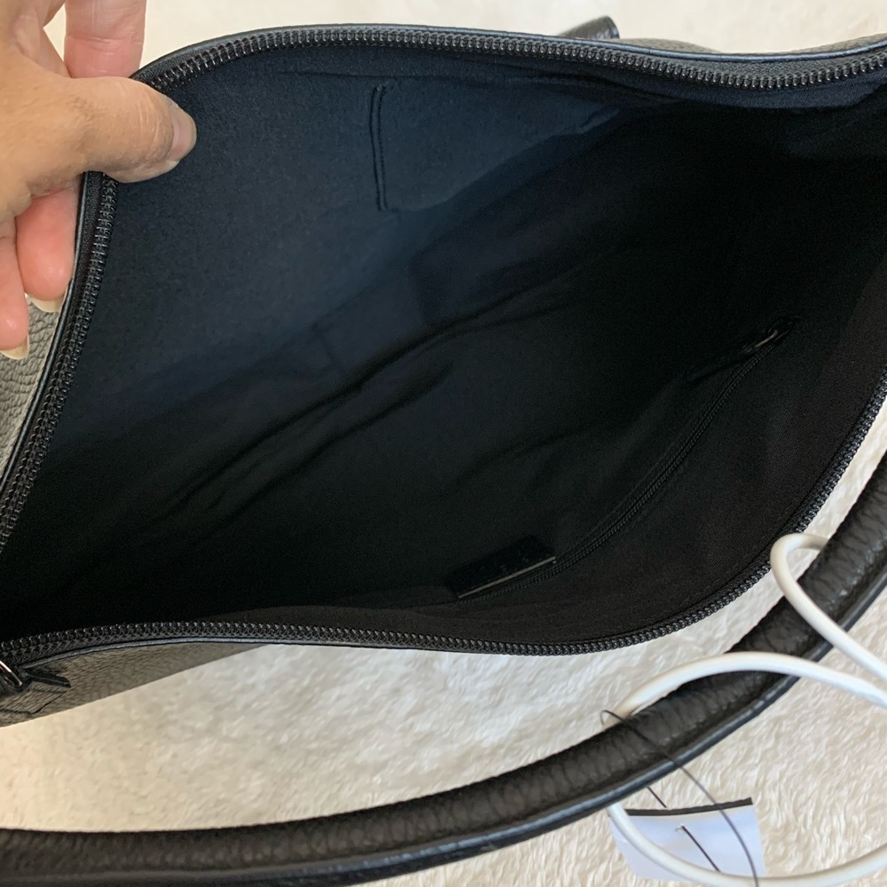 NWT Authentic Gucci Pebbled Leather Hobo Bag - Picture 8 of 8